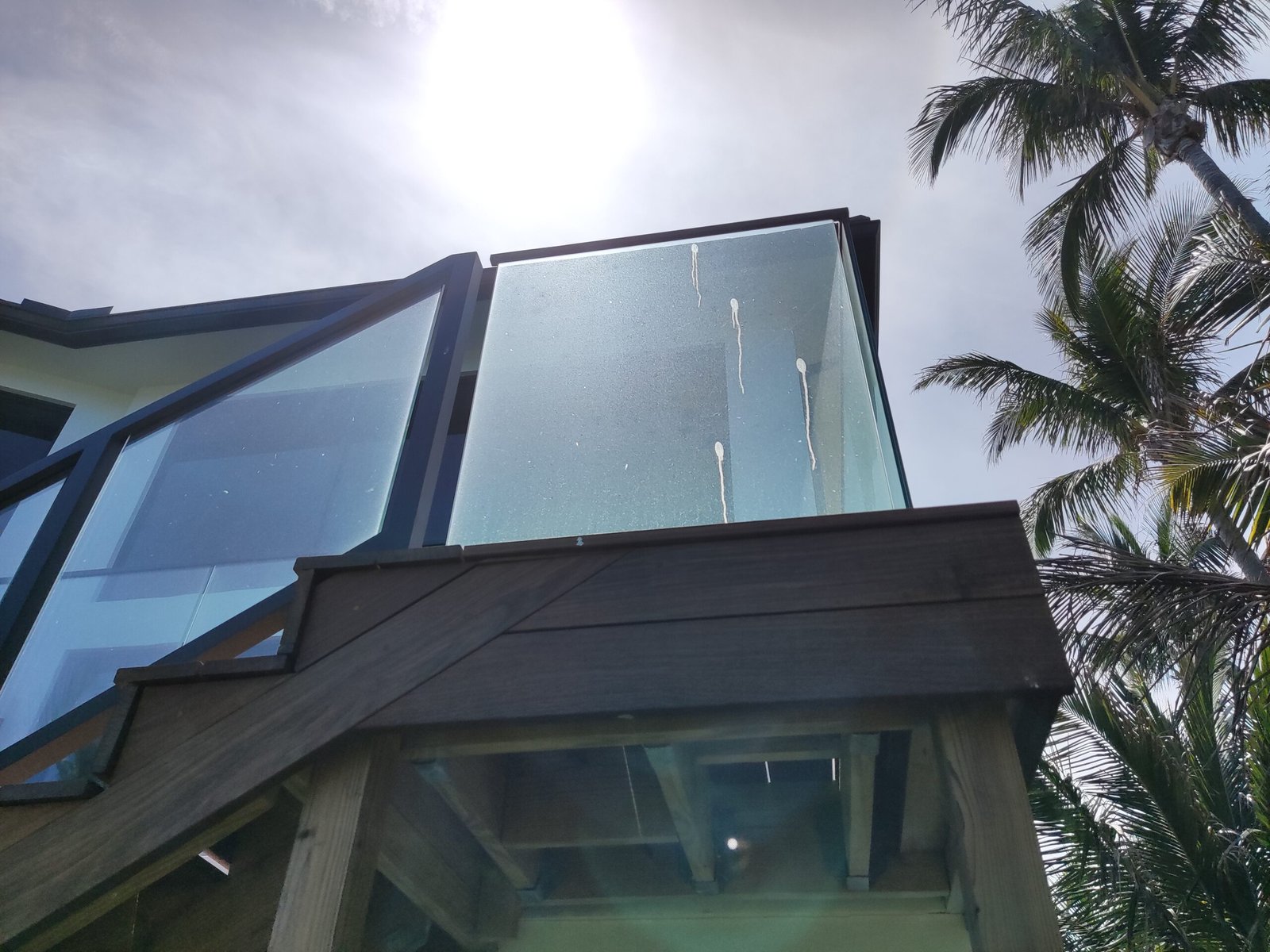 glass railing cleaning Indian River Shores, balcony glass cleaning, second floor railing cleaning, window and glass cleaning, Pure Window Cleaning